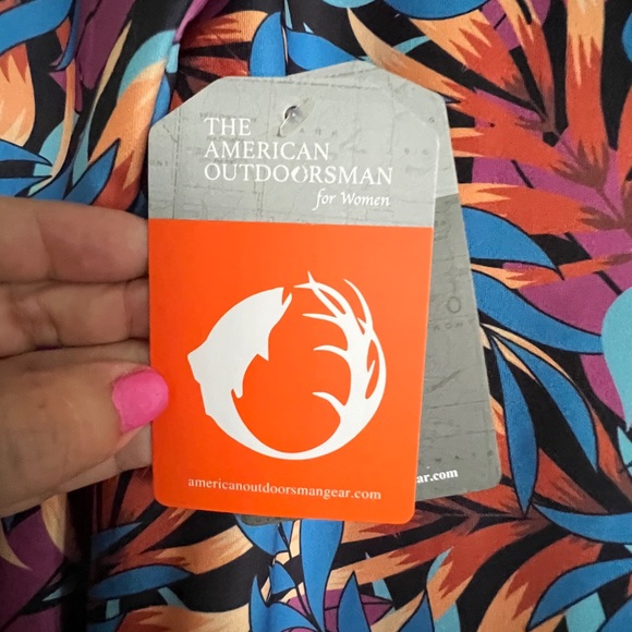 American Outdoorsman UPF top - Size Large - Picture 4 of 5